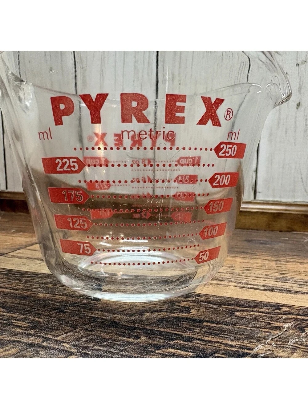 Vintage PYREX One Cup/250ml Measuring Cup Clear Glass Red Lettering J18 USA